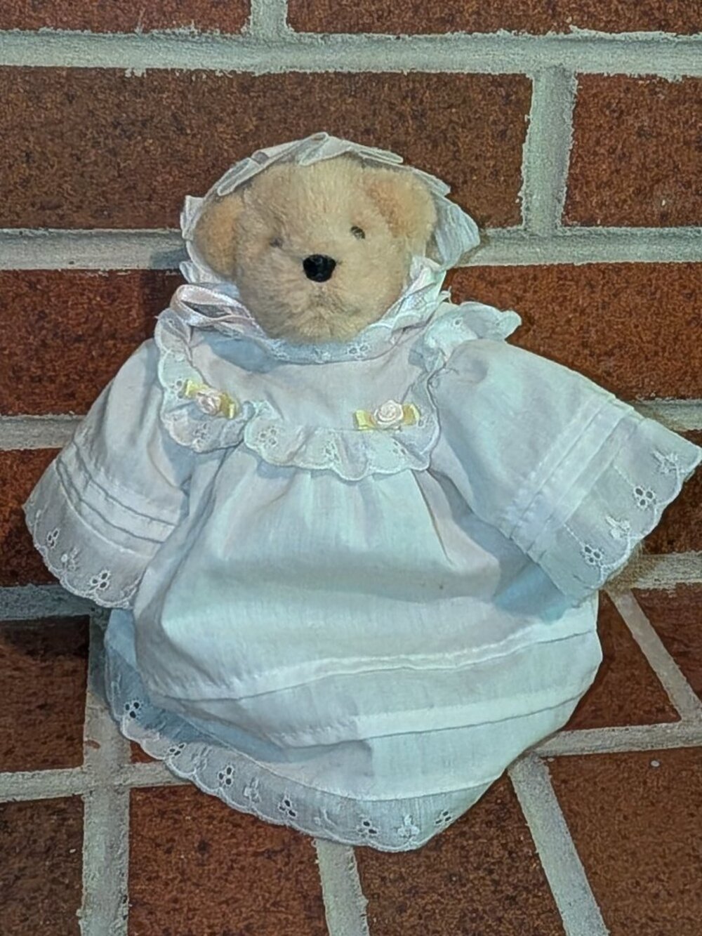 Muffy VanderBear Christening Bear White Baptism Gown Bonnet North American Bear
